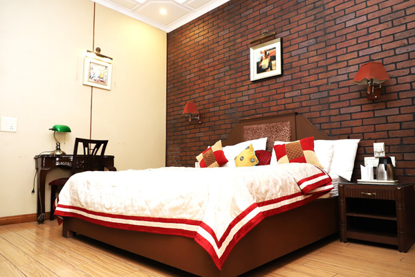 Hotel Diplomat Residency