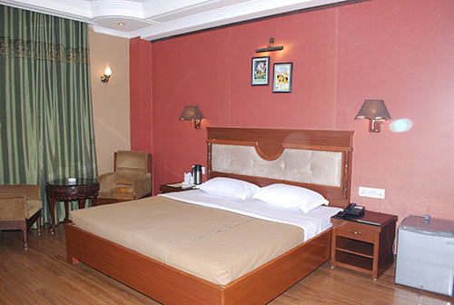 Hotel Diplomat Residency