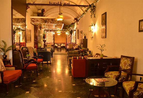 Hotel Diplomat Residency